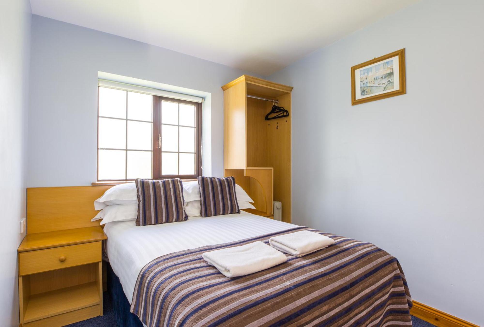 The Dingle Pub Rooms Экстерьер фото